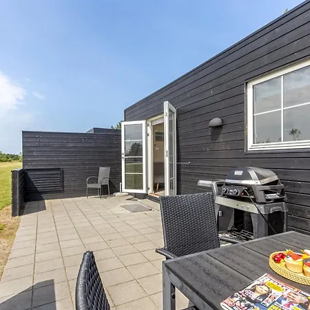 Holiday home Fay - 900m From The Sea By Interhome